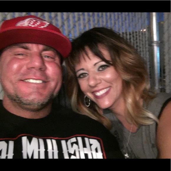 Meet your Posher, Renee - Picture 2 of 3